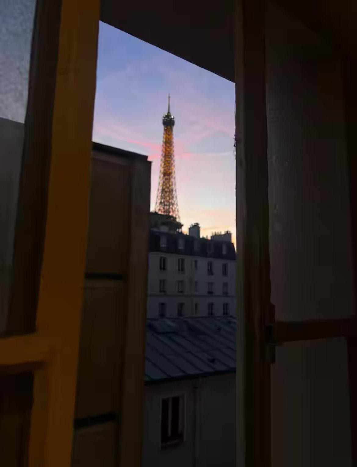 Eiffel Tower View Haussmanian Charm 2min Walk From The Eiffel Tower Gardens Appartement *