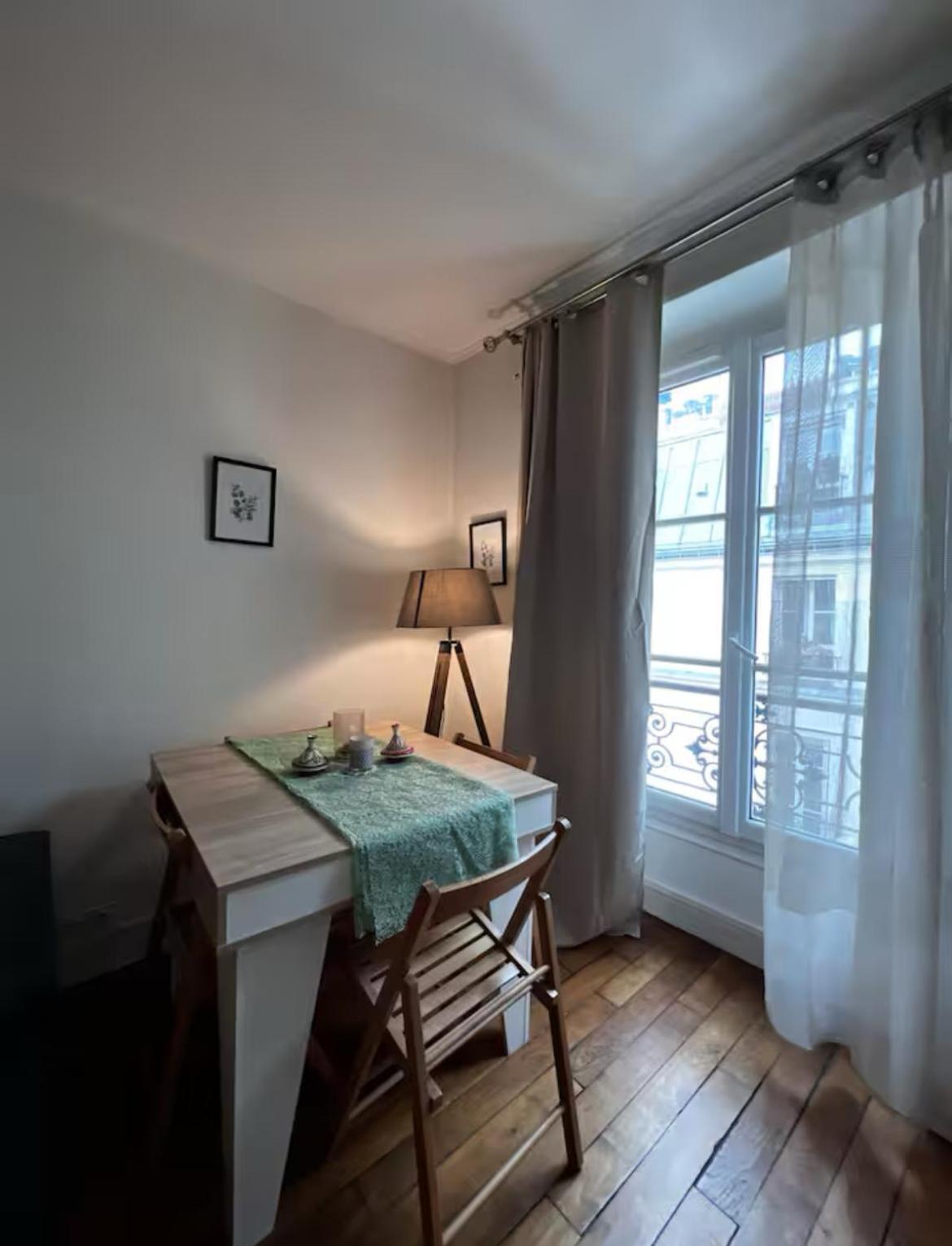 Eiffel Tower View Haussmanian Charm 2min Walk From The Eiffel Tower Gardens