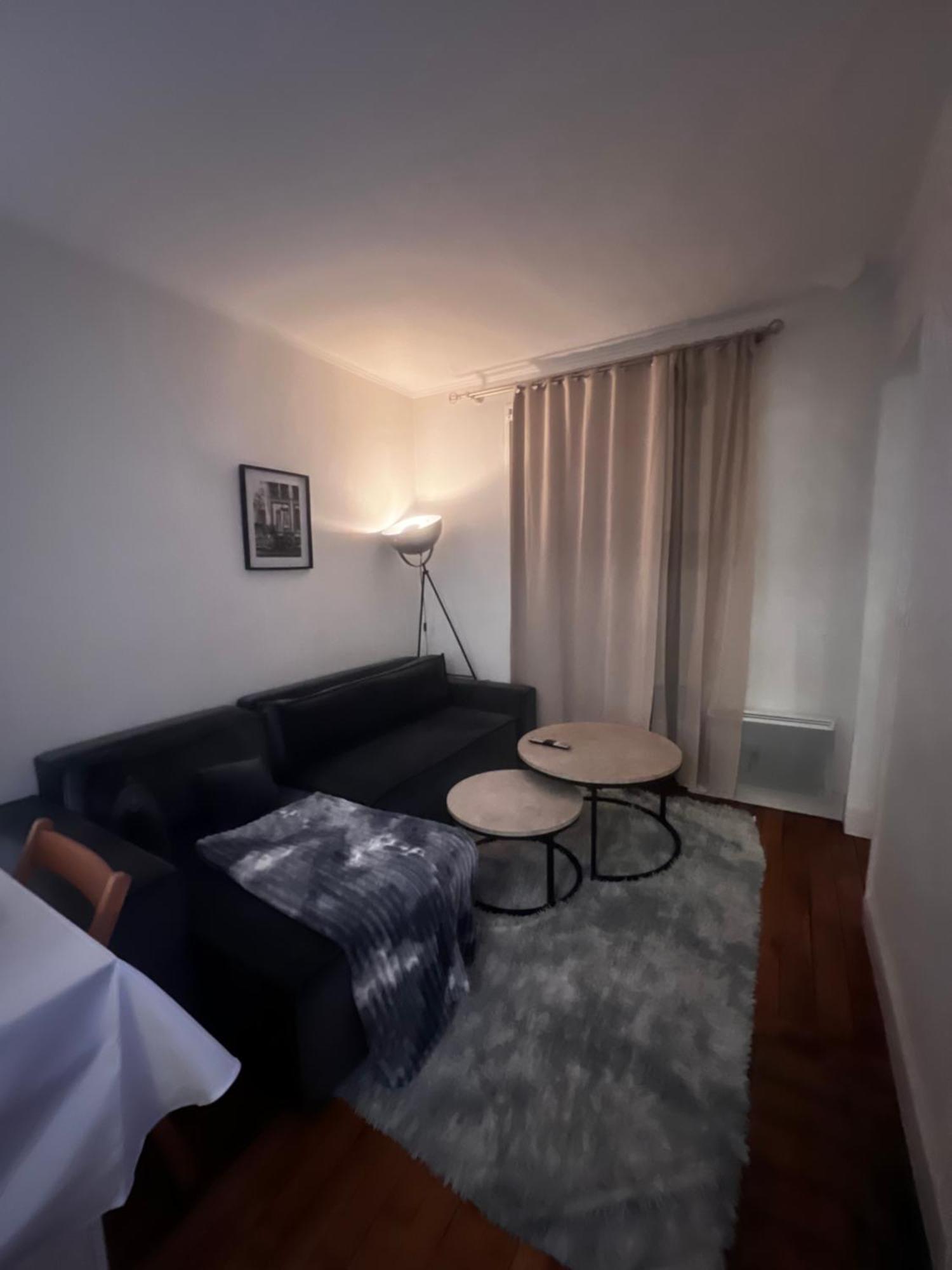 Eiffel Tower View Haussmanian Charm 2min Walk From The Eiffel Tower Gardens *