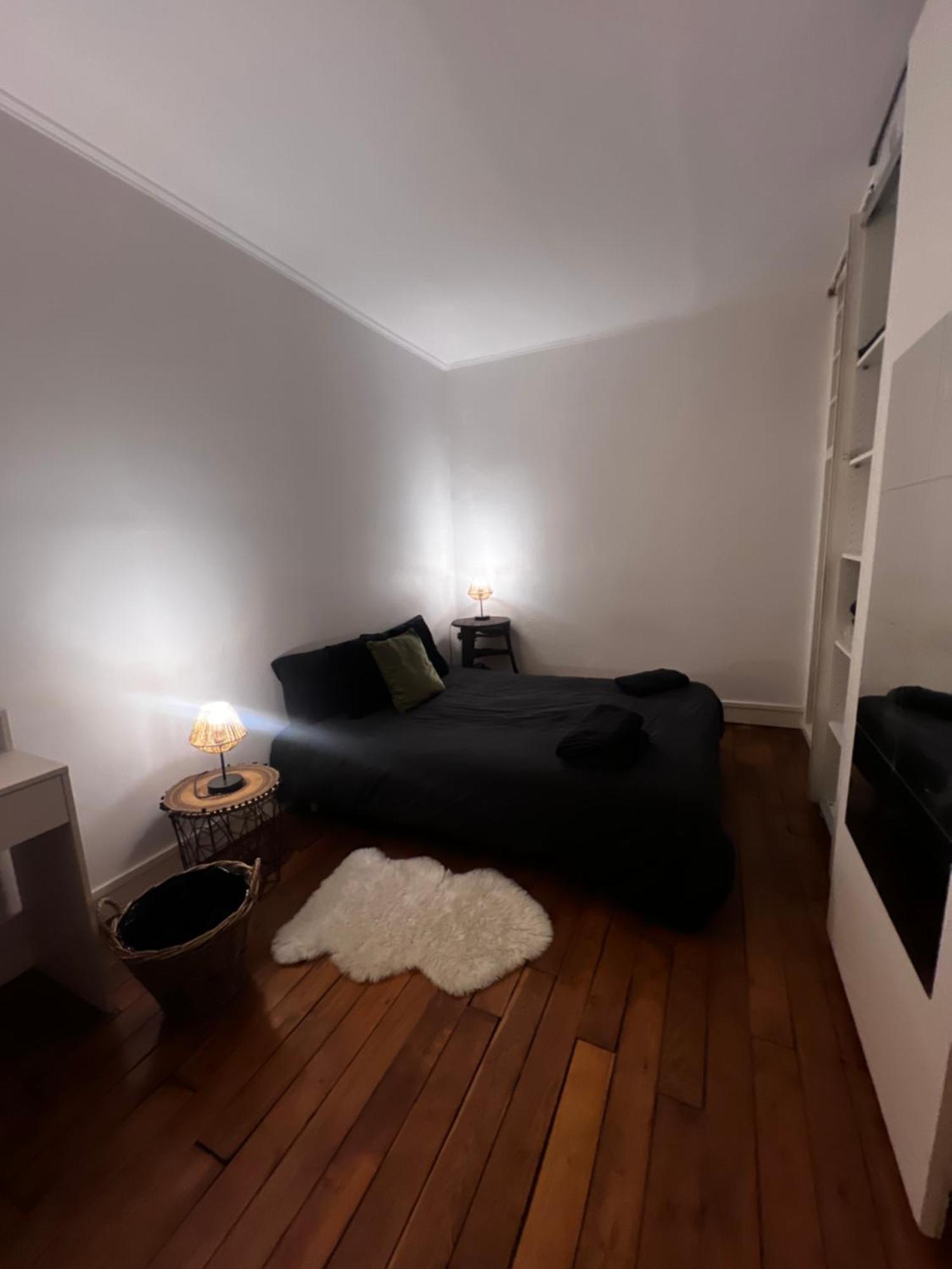 Eiffel Tower View Haussmanian Charm 2min Walk From The Eiffel Tower Gardens Parijs